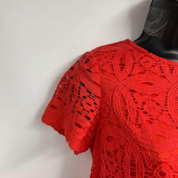 Maggy London Women Crochet Overtop Round Neck Short Sleeve Shift Dress Size 2 - Picture 3 of 12